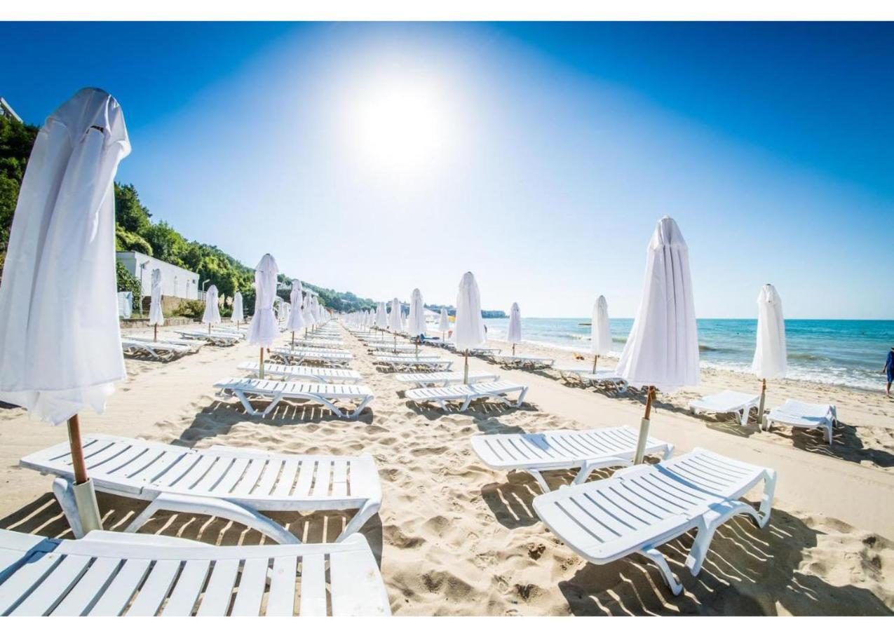 Panorama Fort Beach, Фамилно Студио Deluxe Sveti Vlas Extérieur photo